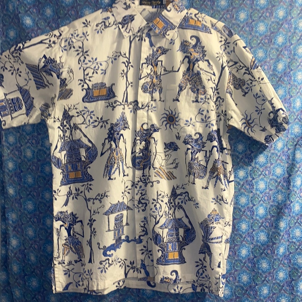 Men’s large batik kencana pusaka Short sleeve button down shirt